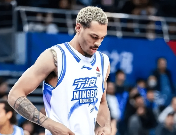 开云体育官方下载-宁波冲突后续!兹利已走人,刘家成更衣室下令:破坏团队就滚蛋!|贝兹利|体育比赛|球队|比赛|数据_新浪体育_新浪新闻